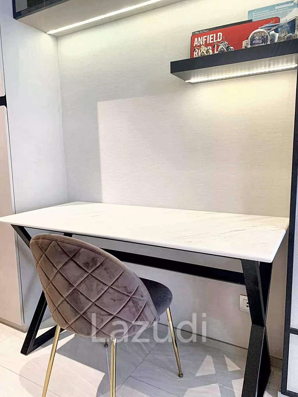 1 Bedroom 1 Bathroom 40 SQ.M Ashton Silom