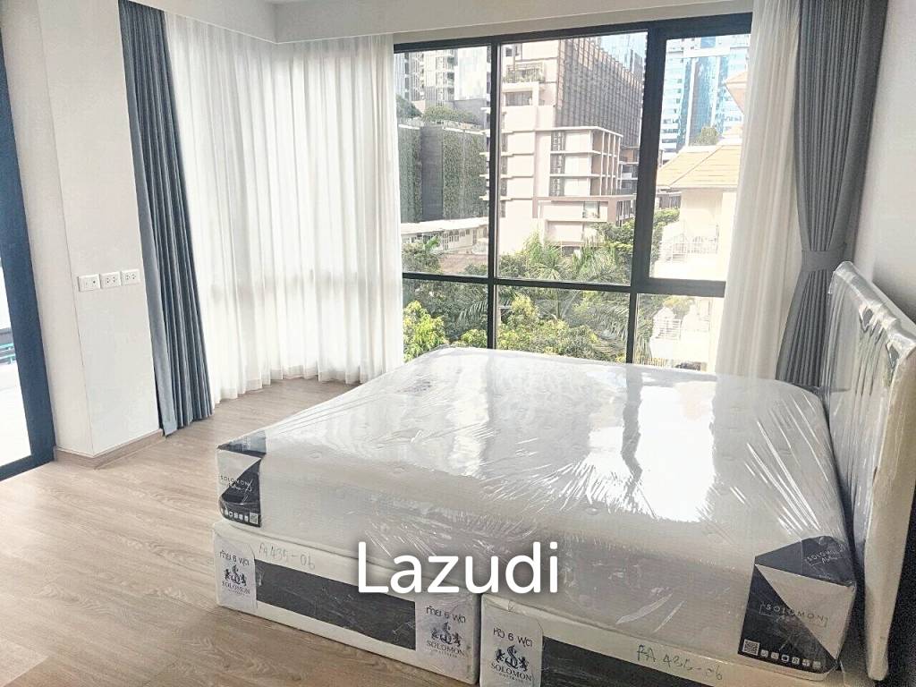 2 Bedrooms 2 Bathrooms 113 SQ.M Sathorn 111
