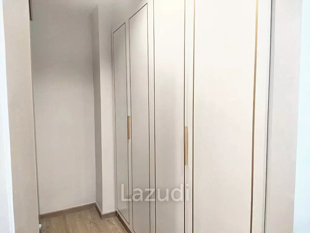 2 Bedrooms 2 Bathrooms 113 SQ.M Sathorn 111