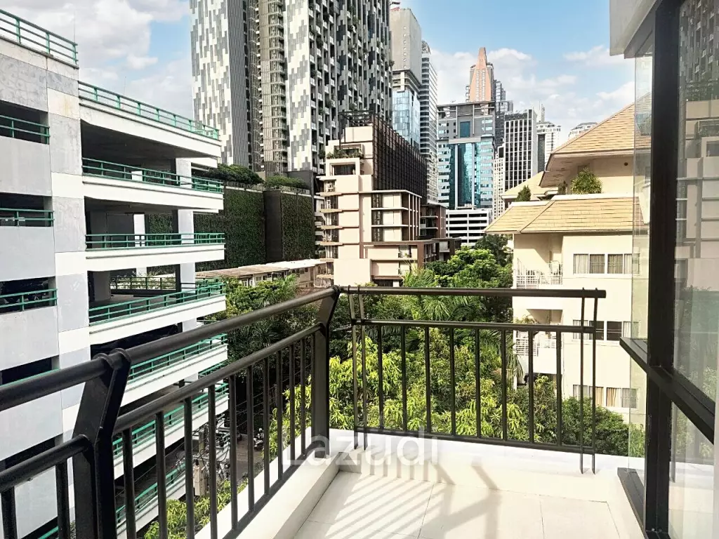 2 Bedrooms 2 Bathrooms 113 SQ.M Sathorn 111