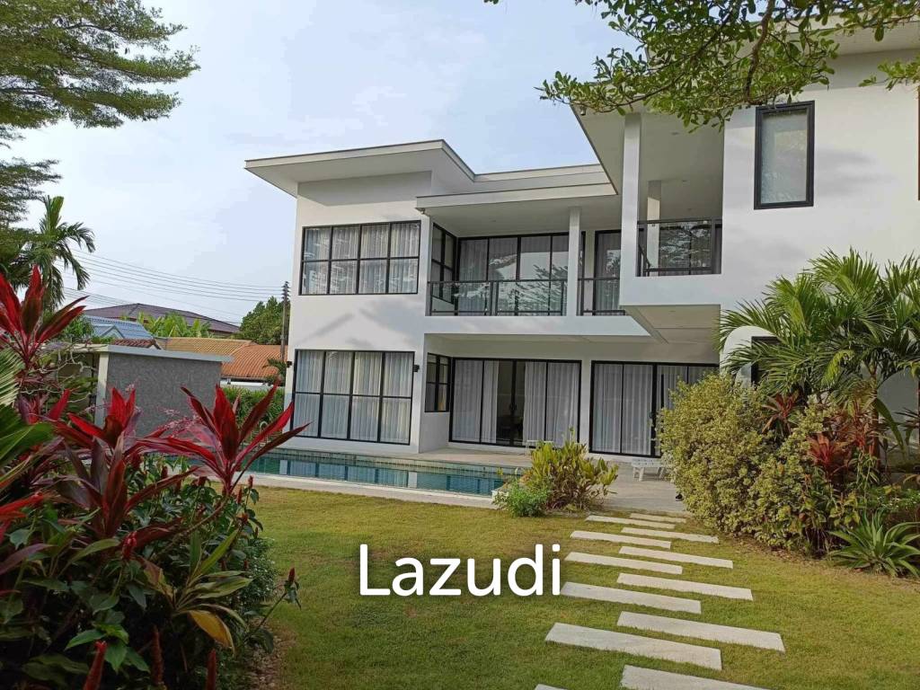 Modern Standalone Villa in Cherng Talay