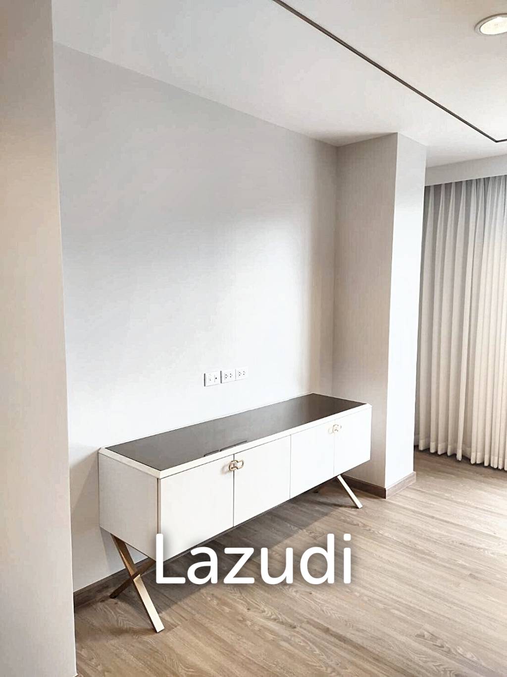 2 Bedrooms 2 Bathrooms 113 SQ.M Sathorn 111