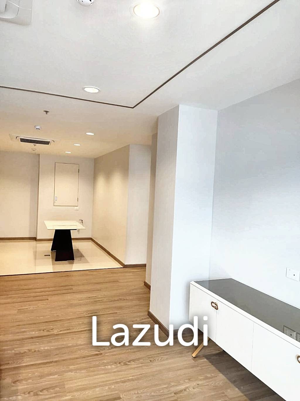 2 Bedrooms 2 Bathrooms 113 SQ.M Sathorn 111