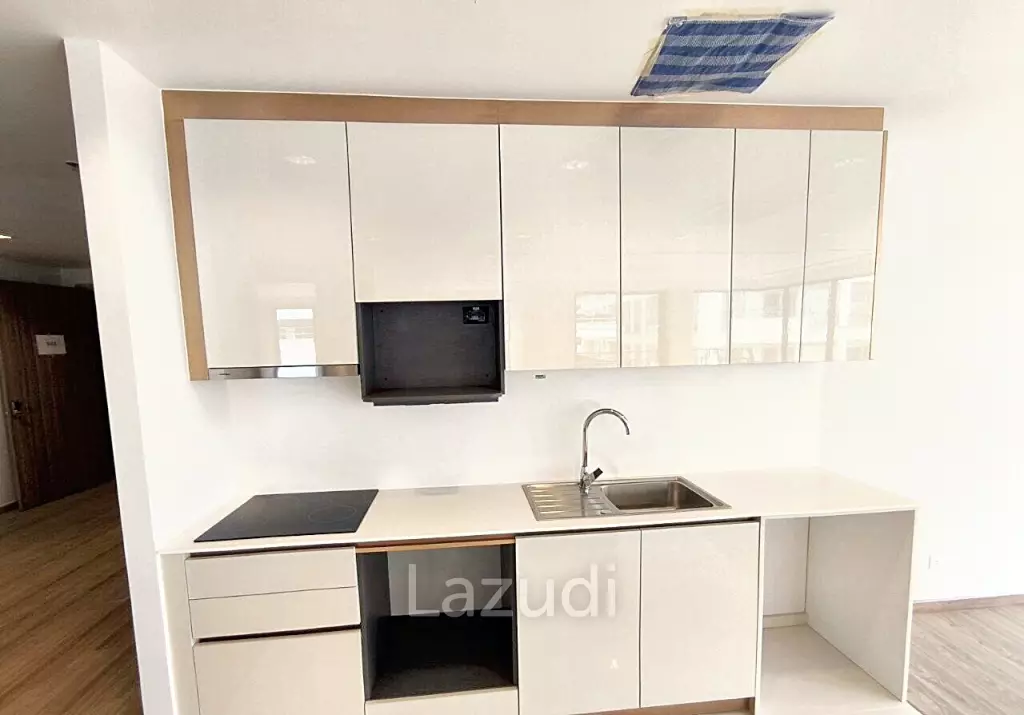 2 Bedrooms 2 Bathrooms 113 SQ.M Sathorn 111