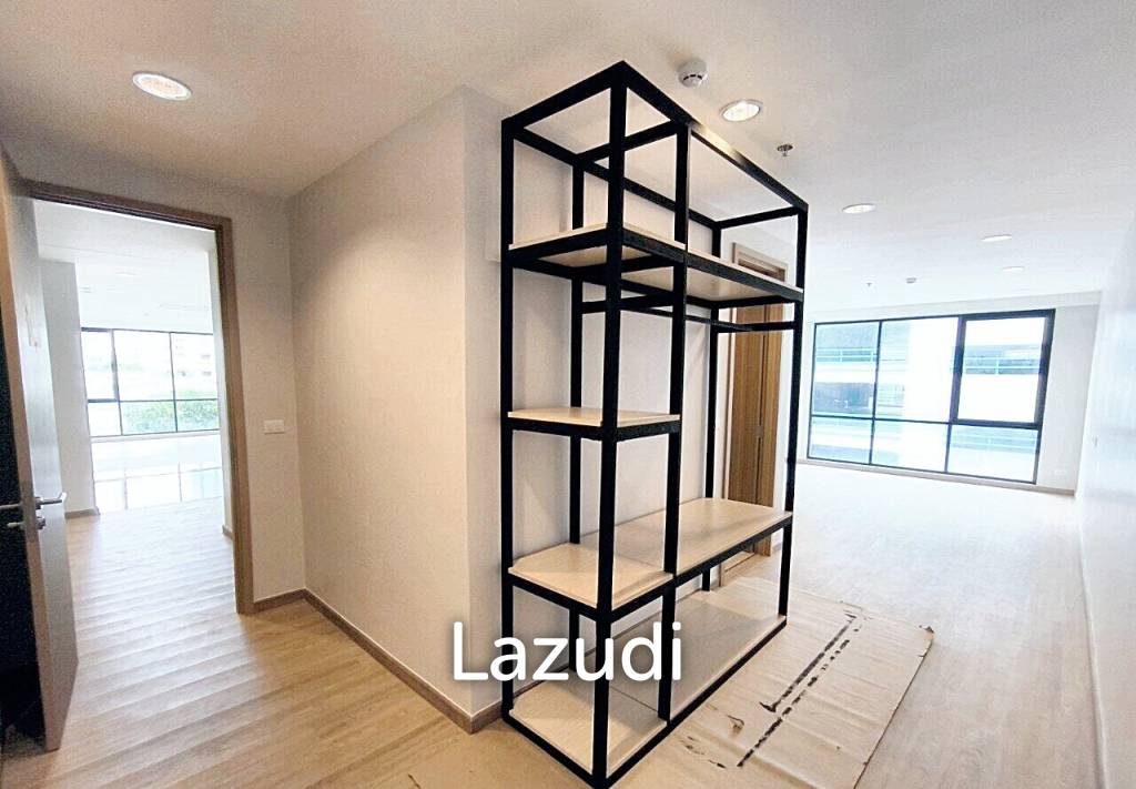 2 Bedrooms 2 Bathrooms 113 SQ.M Sathorn 111