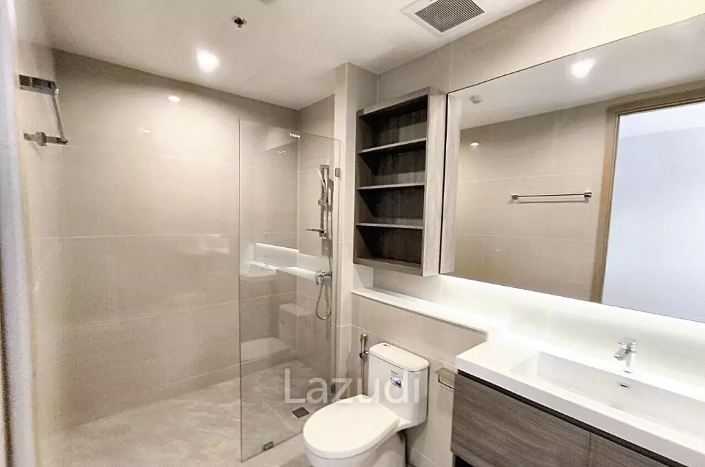 2 Bedrooms 2 Bathrooms 113 SQ.M Sathorn 111