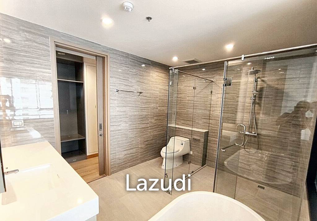2 Bedrooms 2 Bathrooms 113 SQ.M Sathorn 111