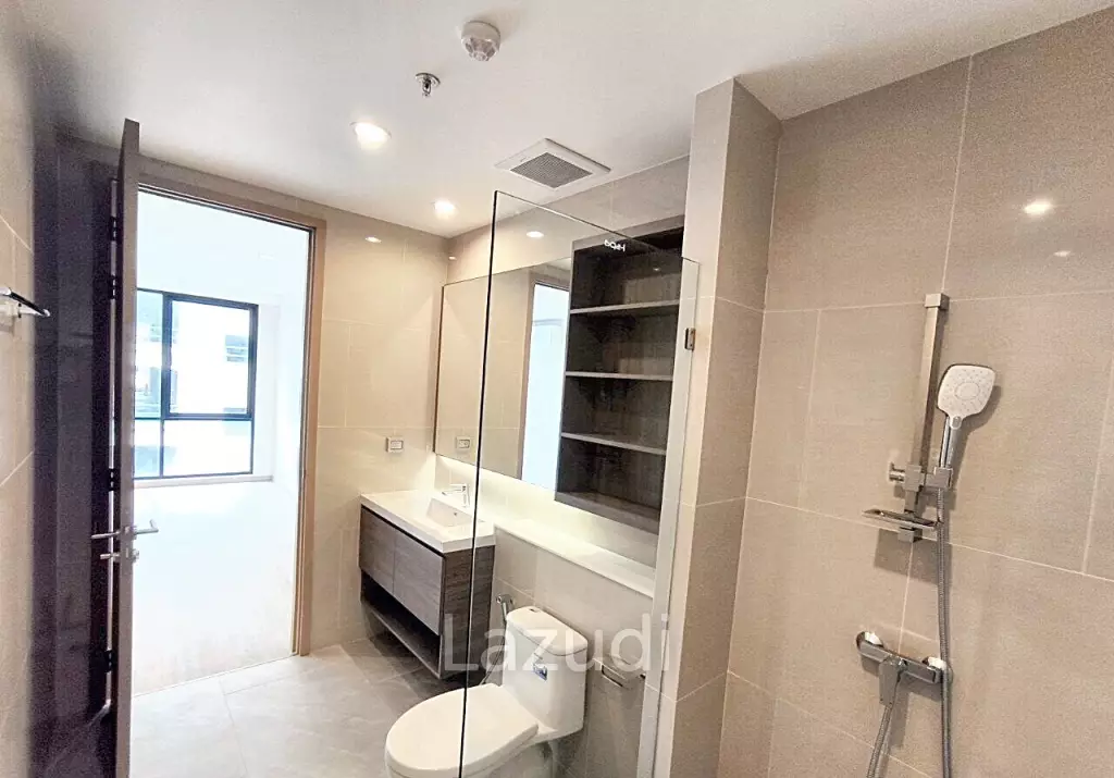 2 Bedrooms 2 Bathrooms 113 SQ.M Sathorn 111
