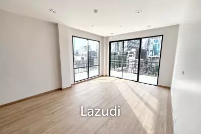 4 Bedrooms 4 Bathrooms 236 SQ.M Sathorn 111