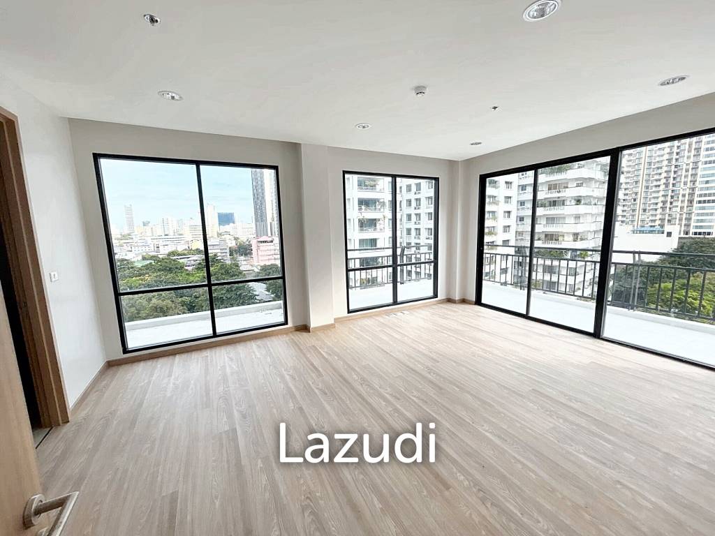 3 Bedrooms 3 Bathrooms 189 SQ.M Sathorn 111