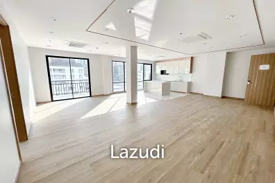 3 Bedrooms 3 Bathrooms 189 SQ.M Sathorn 111