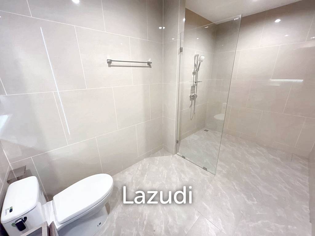 3 Bedrooms 3 Bathrooms 189 SQ.M Sathorn 111