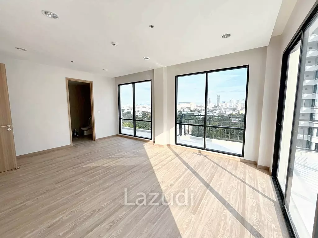 3 Bedrooms 3 Bathrooms 189 SQ.M Sathorn 111