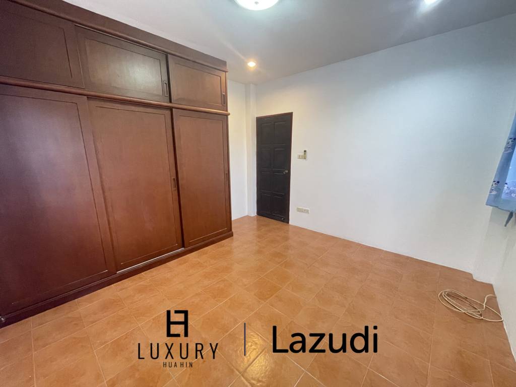 592 metro cuadrado 6 ` 4 Baño Villa de Venta