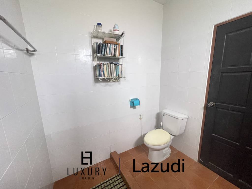 592 metro cuadrado 6 ` 4 Baño Villa de Venta