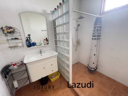 592 metro cuadrado 6 ` 4 Baño Villa de Venta