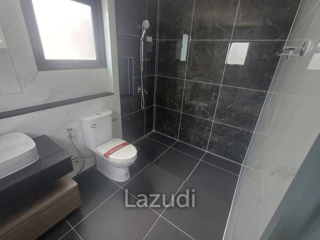 5 Bedrooms 4 Bathrooms 313 SQ.M The City Bangna