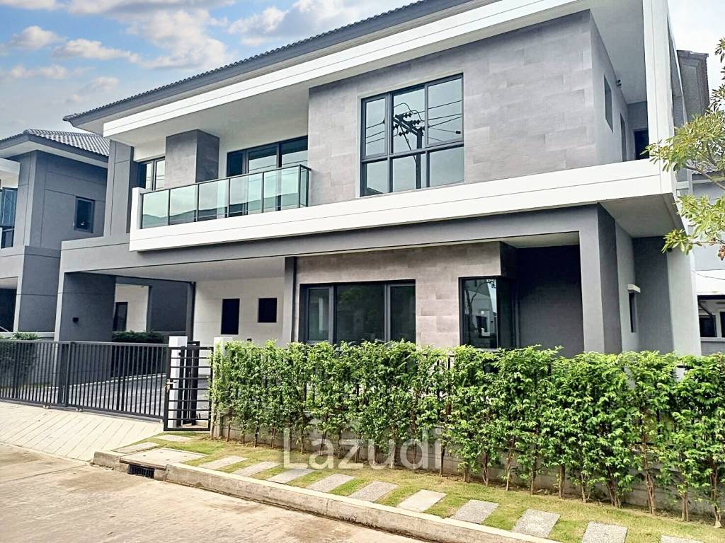5 Bedrooms 4 Bathrooms 313 SQ.M The City Bangna