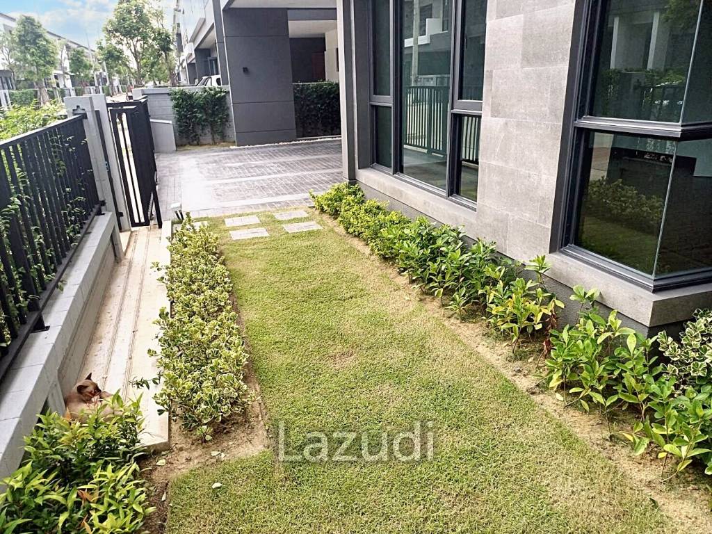 5 Bedrooms 4 Bathrooms 313 SQ.M The City Bangna