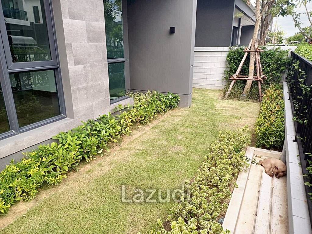 5 Bedrooms 4 Bathrooms 313 SQ.M The City Bangna