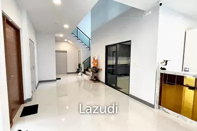 5 Bedrooms 6 Bathrooms 416 SQ.M The City Bangna