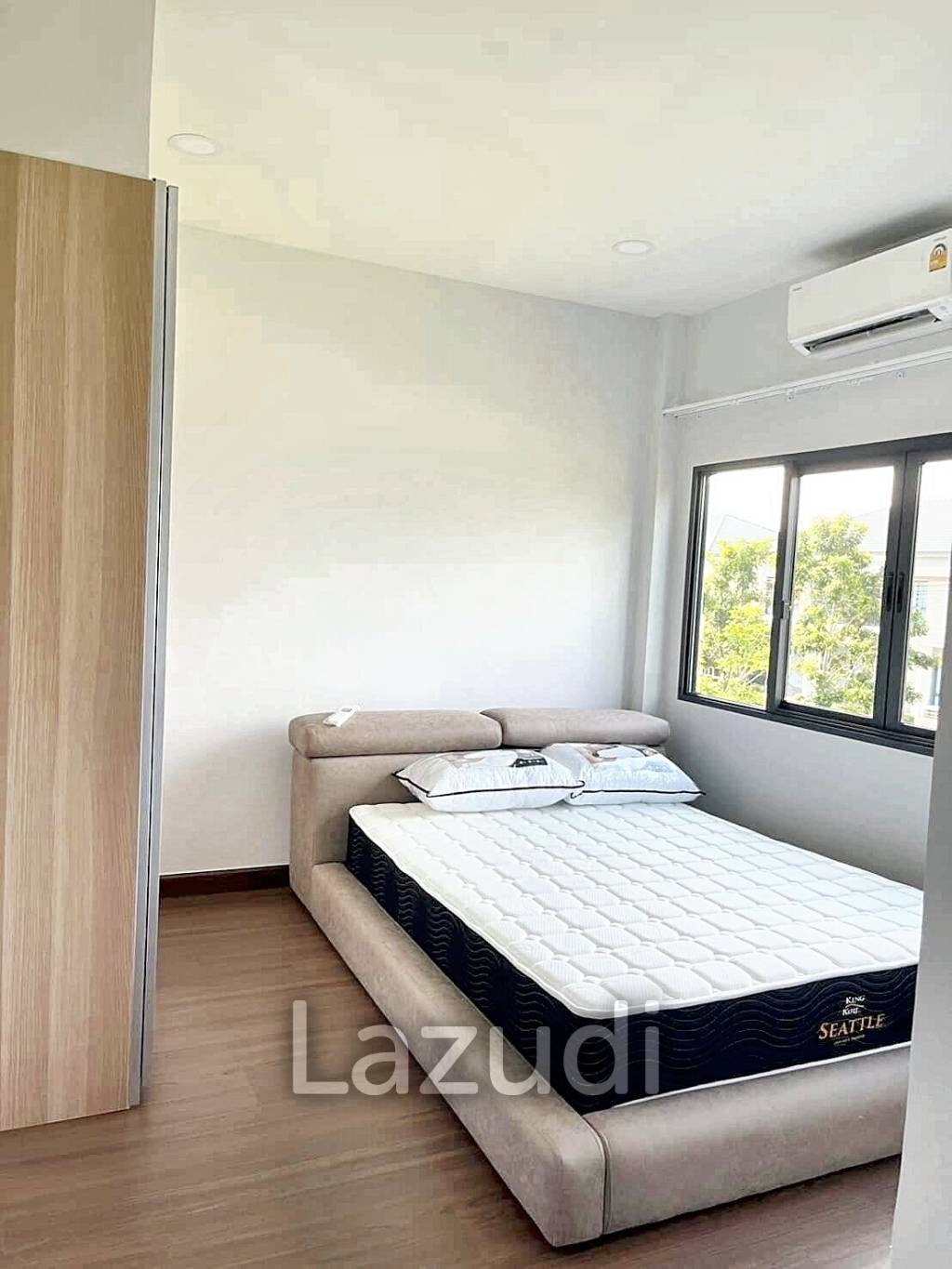 5 Bedrooms 6 Bathrooms 416 SQ.M The City Bangna