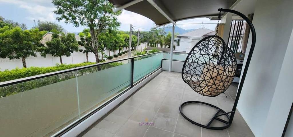 Corner unit 4-bedroom house at 88 Land and House, Koh Kaew