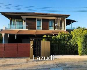 Corner unit 4-bedroom house at 88 Land and House, Koh Kaew