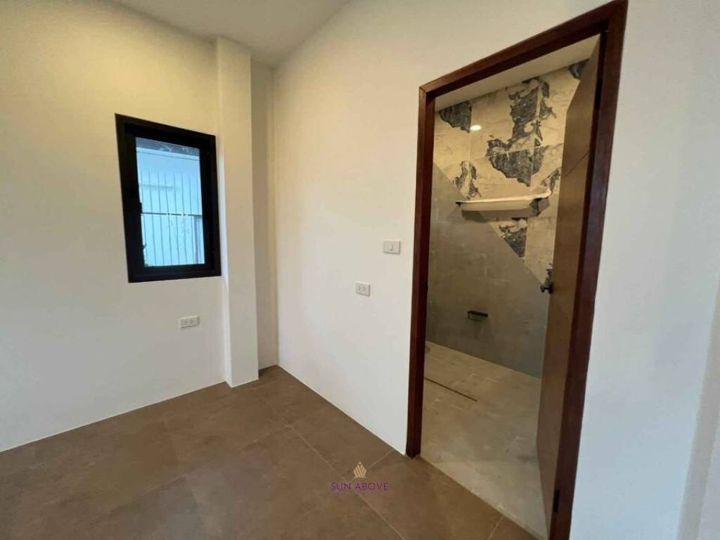 Newly Renovated 4-Bedroom Villa In Saiyuan. Rawai