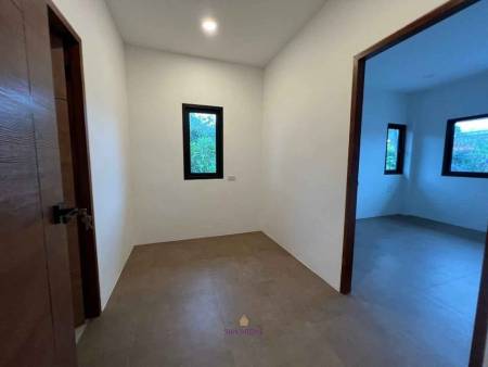 Newly Renovated 4-Bedroom Villa In Saiyuan. Rawai