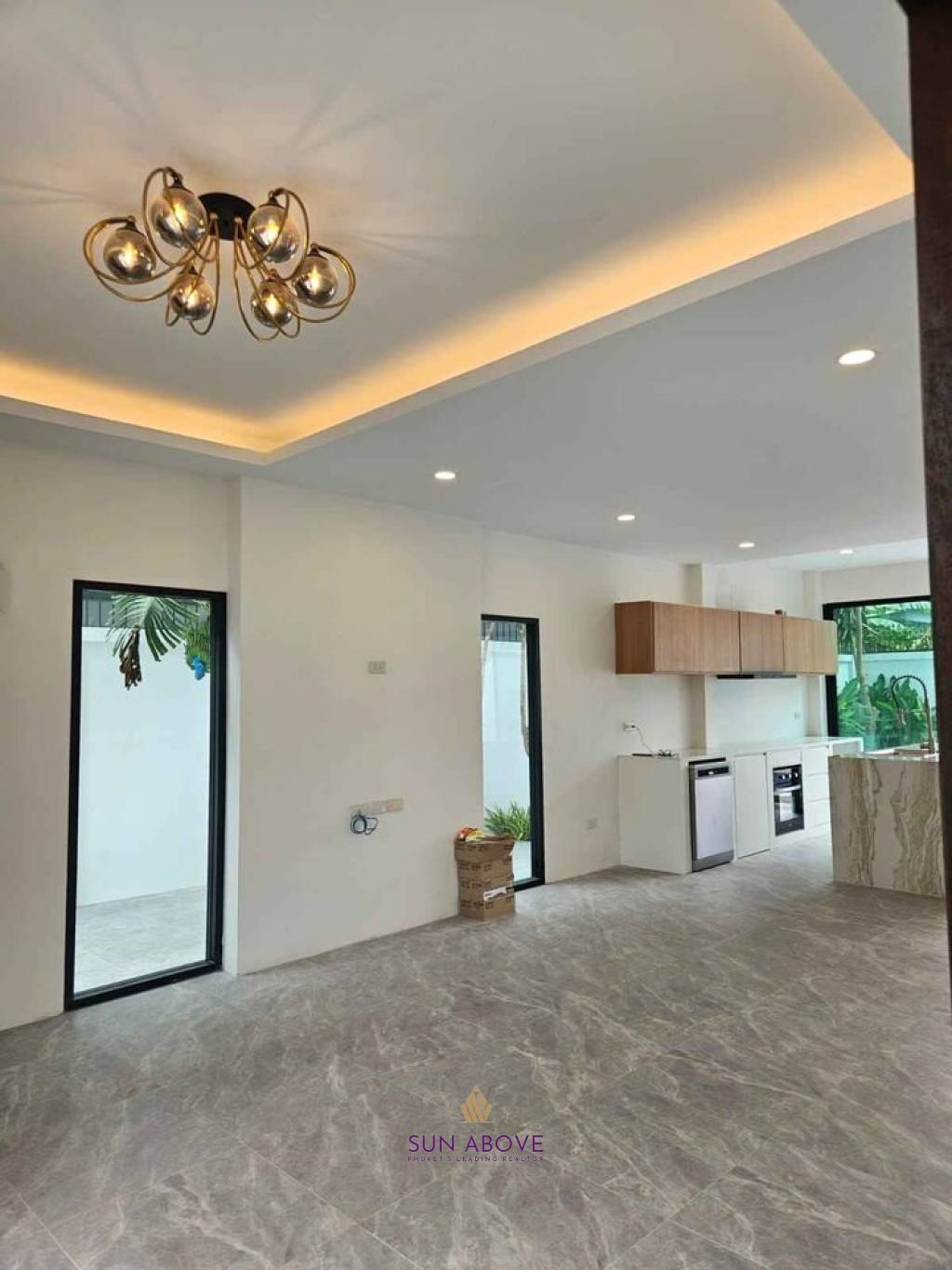 Newly Renovated 4-Bedroom Villa In Saiyuan. Rawai