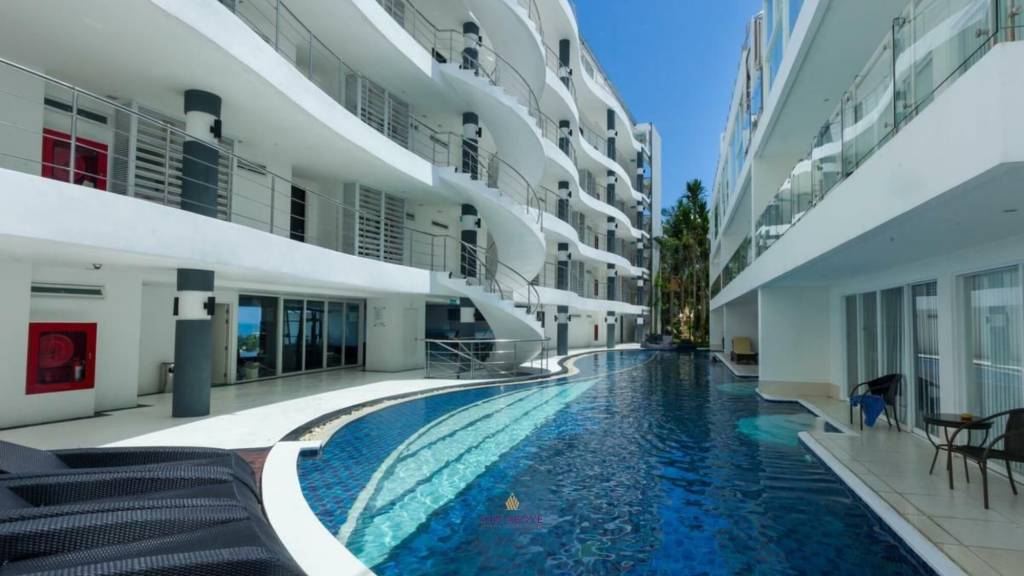 Large Seaview Condo Overlooking Karon Beach