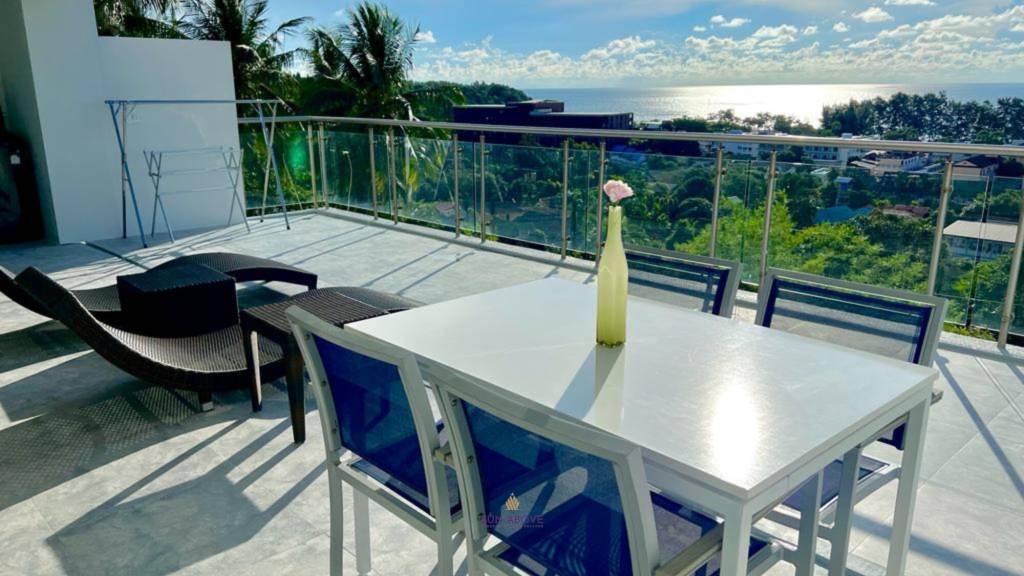 Large Seaview Condo Overlooking Karon Beach