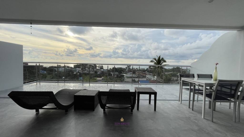 Large Seaview Condo Overlooking Karon Beach