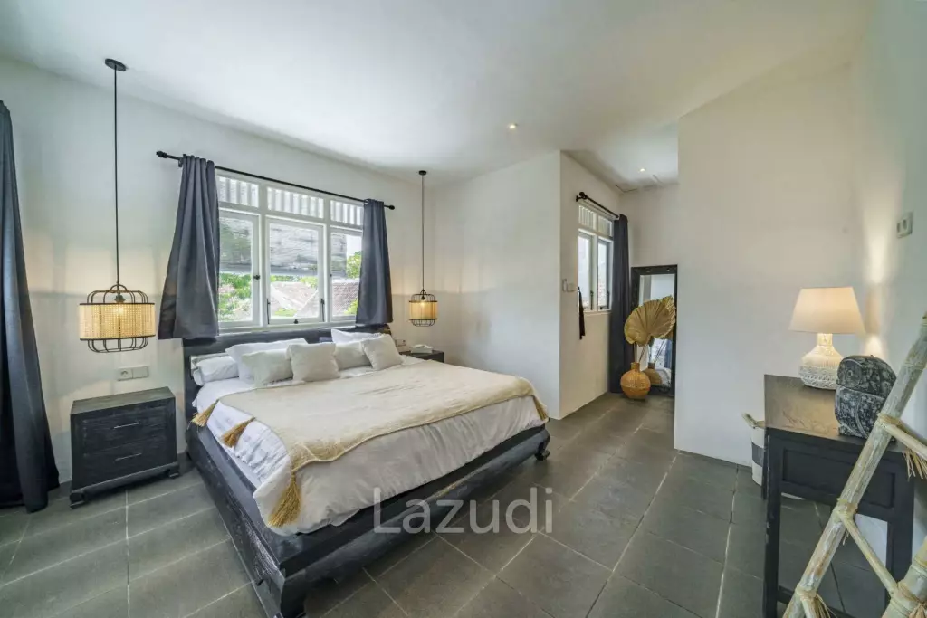 Stunning villa walking distance to Double six Beach