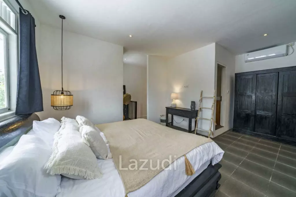 Stunning villa walking distance to Double six Beach