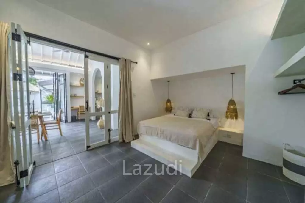 Stunning villa walking distance to Double six Beach