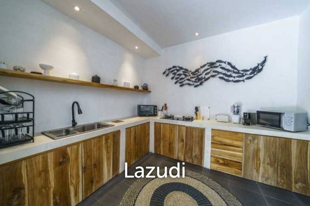 Stunning villa walking distance to Double six Beach