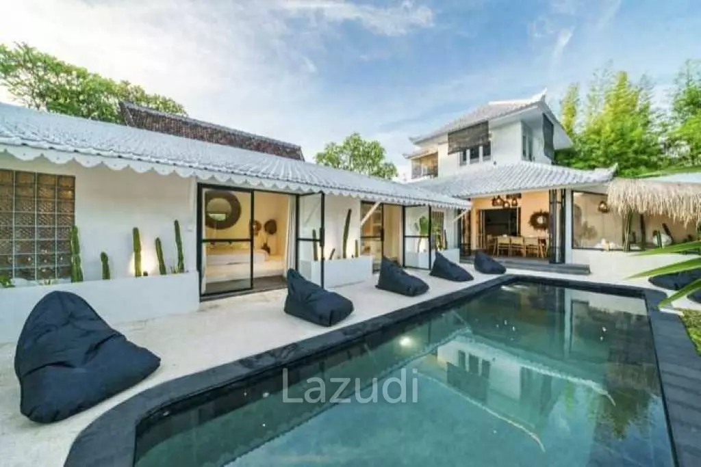 Stunning villa walking distance to Double six Beach