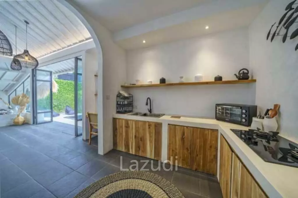 Stunning villa walking distance to Double six Beach