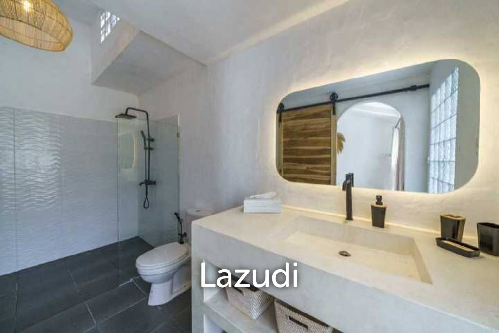 Stunning villa walking distance to Double six Beach
