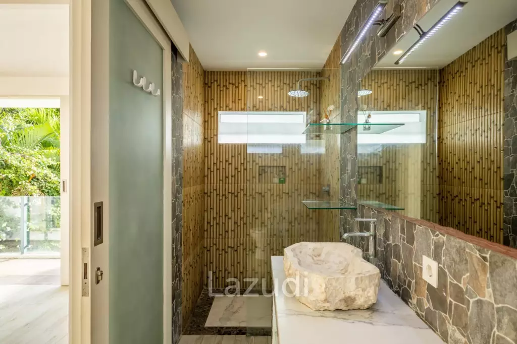 Modern 4-Bedroom Villa for Sale in Kunti Seminyak