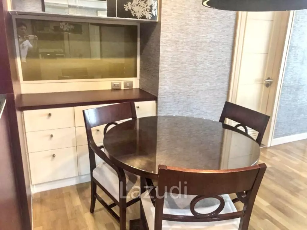 1 Bedroom 1 Bathroom 65 SQ.M Urbana Sathorn