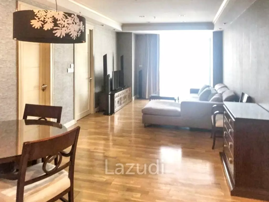 1 Bedroom 1 Bathroom 65 SQ.M Urbana Sathorn