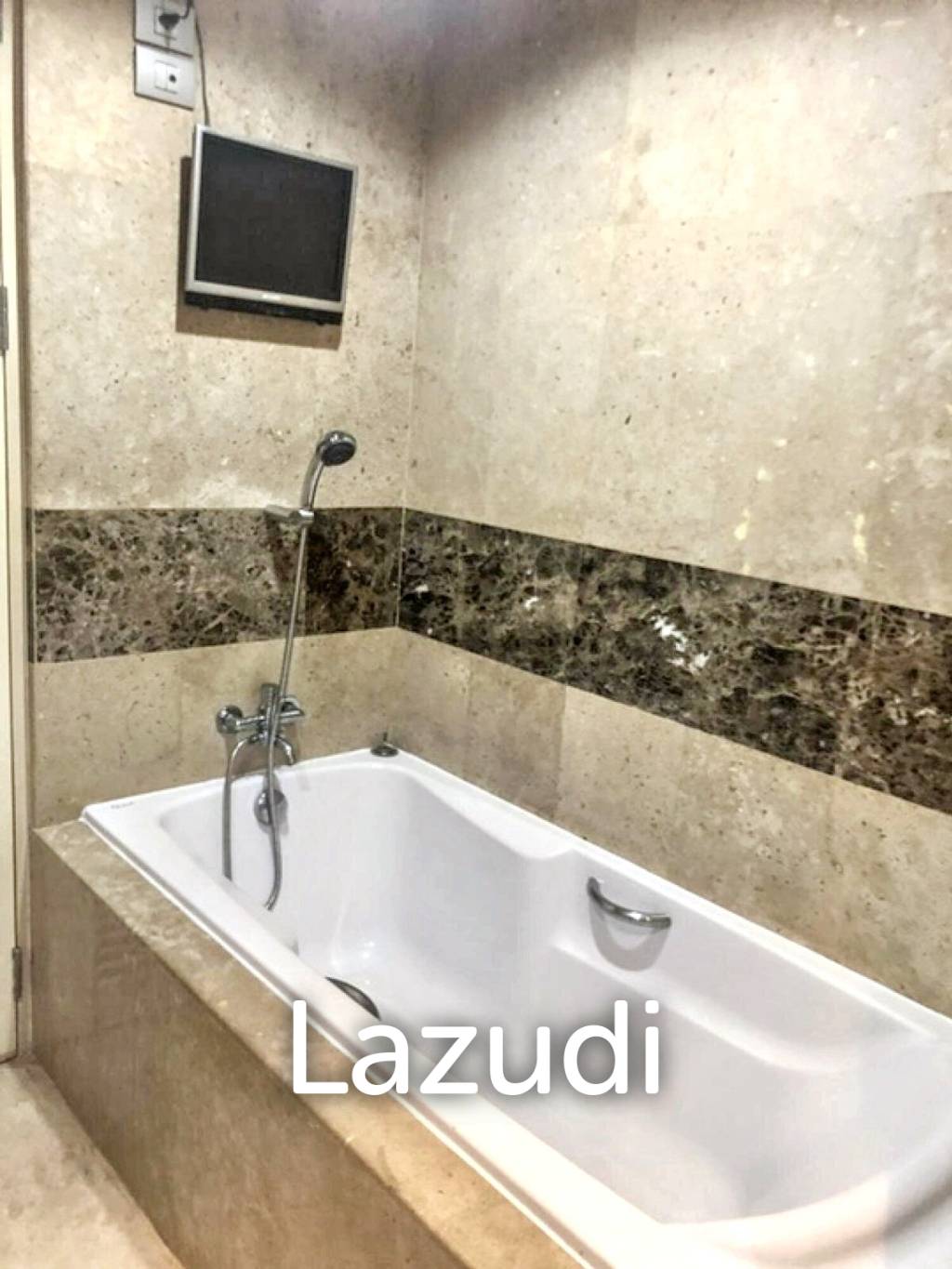 1 Bedroom 1 Bathroom 65 SQ.M Urbana Sathorn