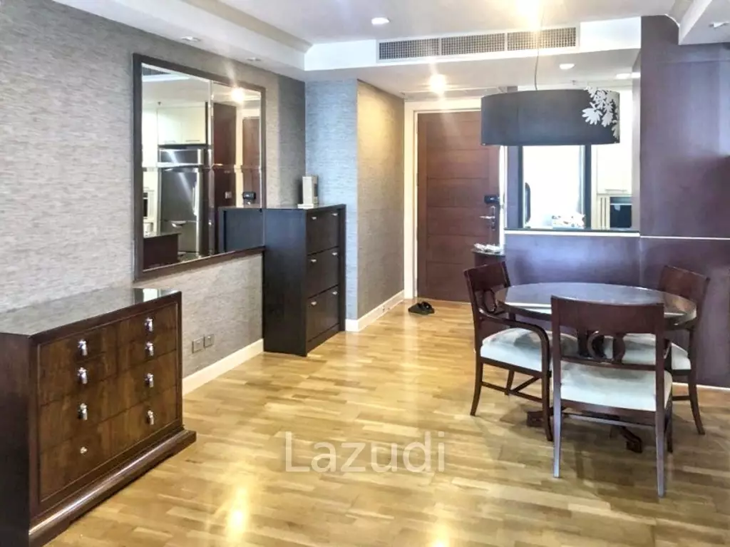 1 Bedroom 1 Bathroom 65 SQ.M Urbana Sathorn
