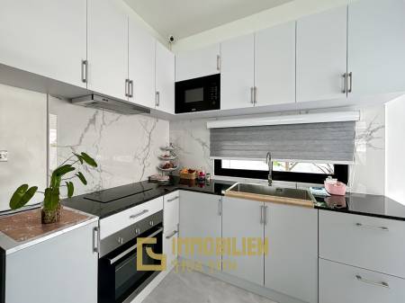 AILEEN VILLA: Modern 3 Bed 3 Bath Pool Villa in Soi 88