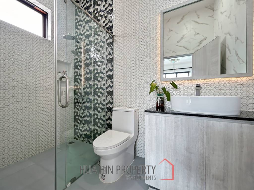 AILEEN VILLA: Modern 3 Bed 3 Bath Pool Villa in Soi 88