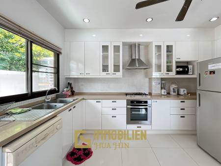 Baan Araya: Pool villa with 2 bedrooms in Soi 102 near the city center