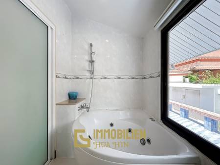 Baan Araya: Pool villa with 2 bedrooms in Soi 102 near the city center